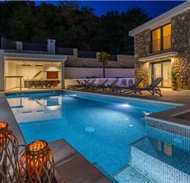 5 bedroom villa with pool near Crikvenica, sleeps 10